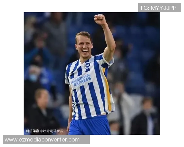 从草根到巨星他是成绩最差却最受欢迎的足球明星