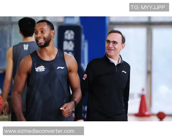 深圳羽毛球队在城市联赛积分榜上以75分稳居第一名展现强劲实力 深圳羽毛球队在城市联赛积分榜上以75分稳居第一名展现强劲实力