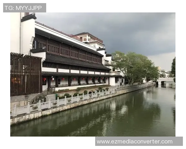 赛后分析:南京羽毛球队与杭州羽毛球队的战术意识与表现对比 赛后分析:南京羽毛球队与杭州羽毛球队的战术意识与表现对比