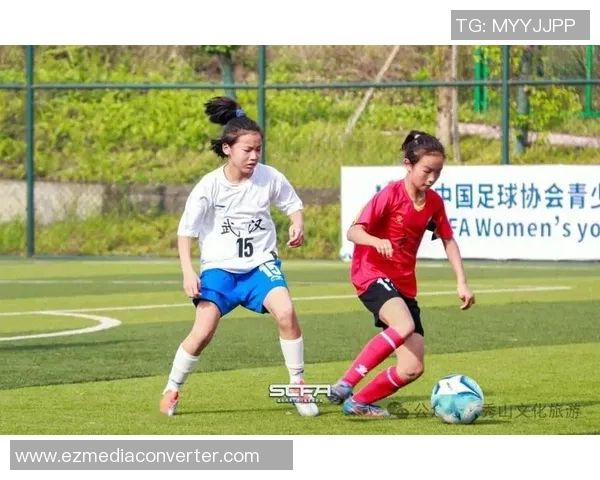 足球巨献：探秘重庆足球队的团队协作